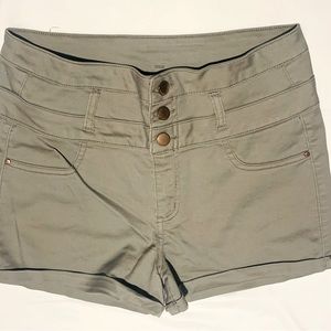 Refuge Shorts, SZ 10